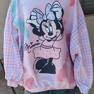 Minnie Mouse Pink Graphic Sweatshirt